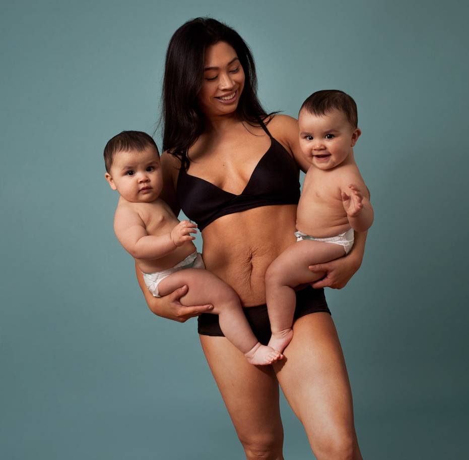фото жена голая с ребенком голая фото фото 111